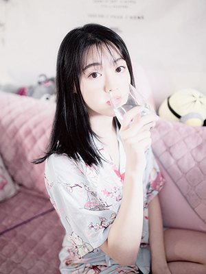 柔粉雾灰